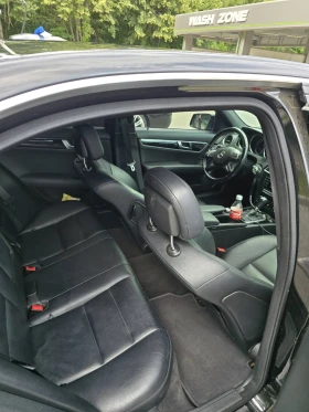 Mercedes-Benz C 200, снимка 9