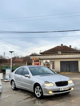 Mercedes-Benz C 220, снимка 4