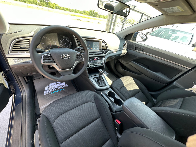 Hyundai Elantra 2.0i*Key-less*Blind-Spot*, снимка 7 - Автомобили и джипове - 45856876