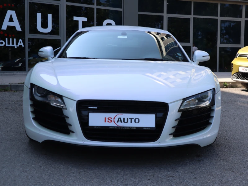 Audi R8 4.2FSI/Bang&Olufsen/FullLed/Quattro , снимка 2 - Автомобили и джипове - 45408325
