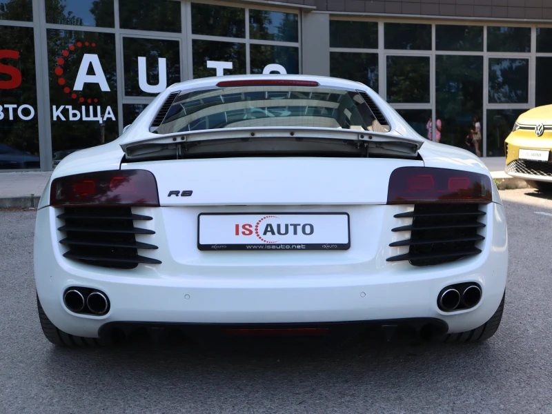 Audi R8 4.2FSI/Bang&Olufsen/FullLed/Quattro , снимка 6 - Автомобили и джипове - 45408325
