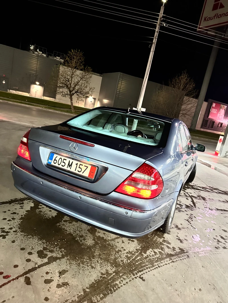 Mercedes-Benz E 270, снимка 4 - Автомобили и джипове - 48083113