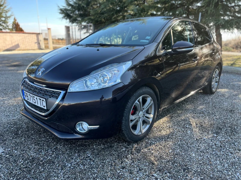 Peugeot 208 Allure pack, снимка 1 - Автомобили и джипове - 48631688