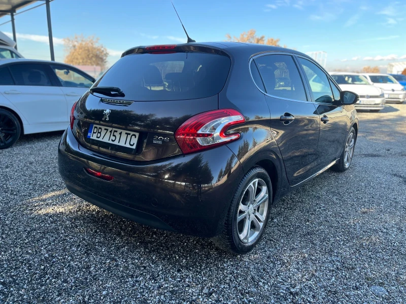 Peugeot 208 Allure pack, снимка 4 - Автомобили и джипове - 48631688