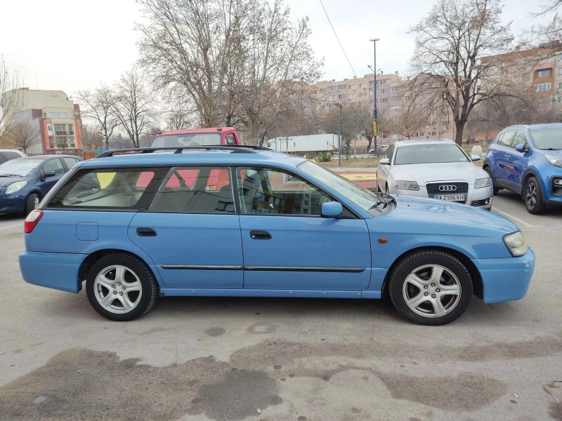 Subaru Legacy 2.5 Газ, снимка 5 - Автомобили и джипове - 48770599