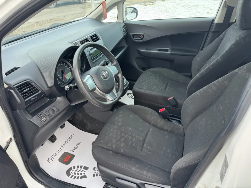 Toyota Verso S 1.4D4D, снимка 9 - Автомобили и джипове - 49202443