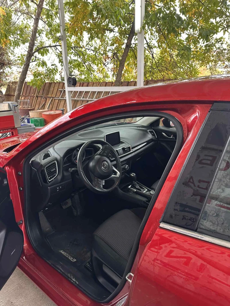 Mazda 3 Skyactive, снимка 9 - Автомобили и джипове - 51870283
