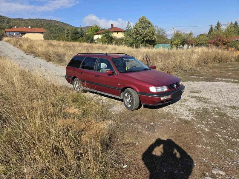 VW Passat VW Passat B3 2.0, снимка 3 - Автомобили и джипове - 52523763