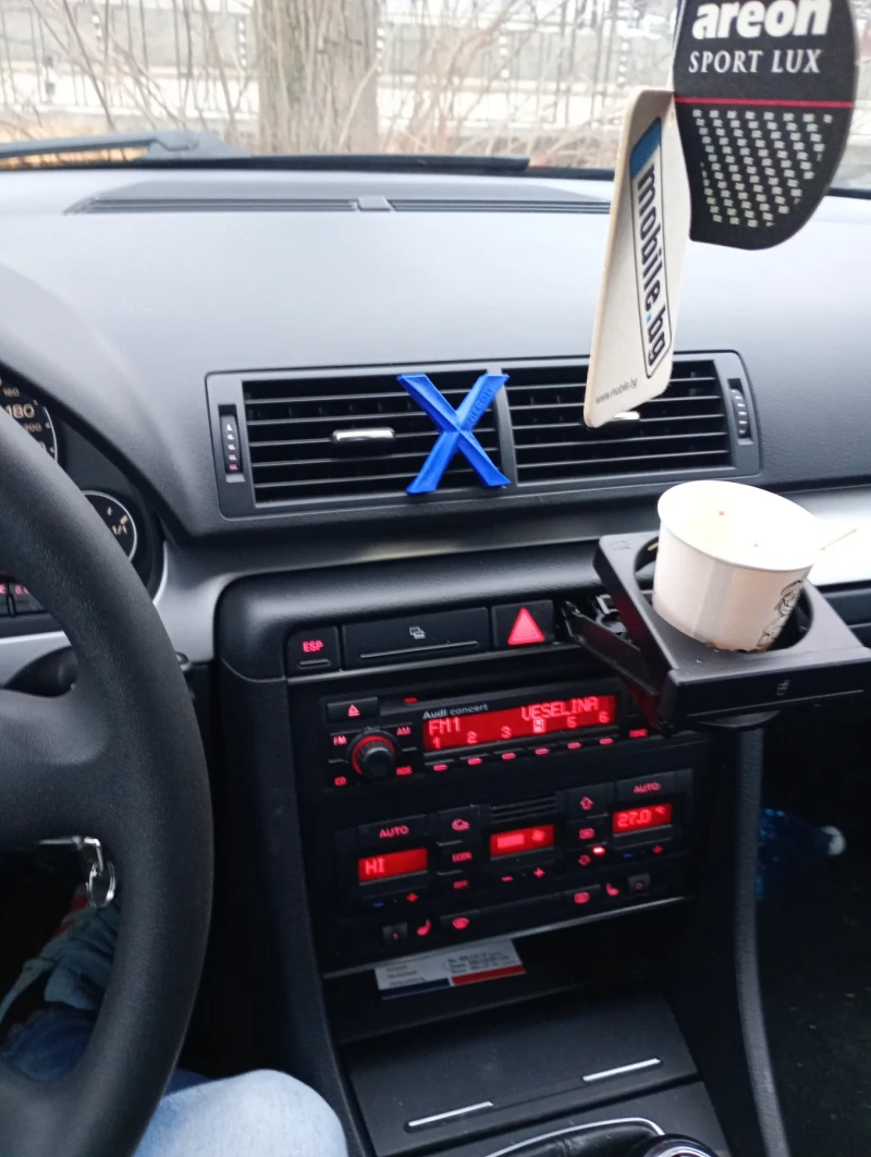 Audi A4, снимка 5 - Автомобили и джипове - 52881545