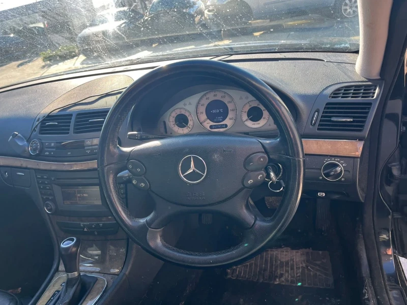 Mercedes-Benz E 220 646, снимка 16 - Автомобили и джипове - 52937975