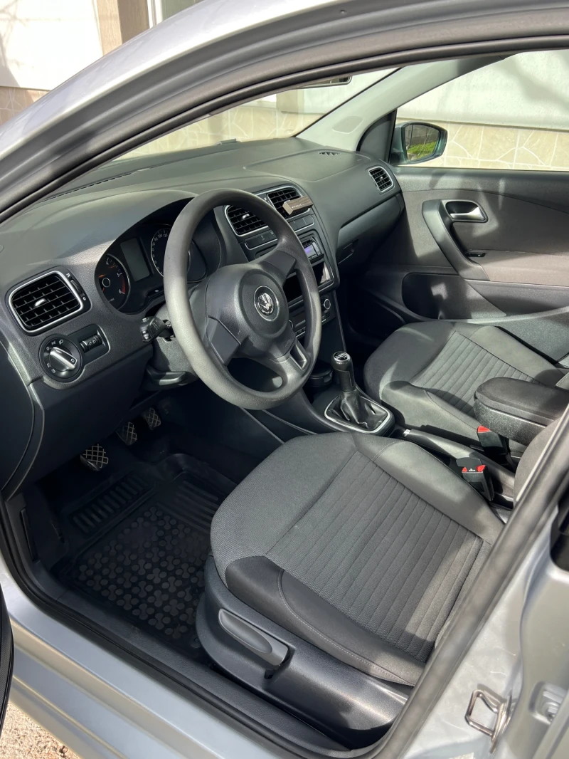 VW Polo, снимка 9 - Автомобили и джипове - 52998371