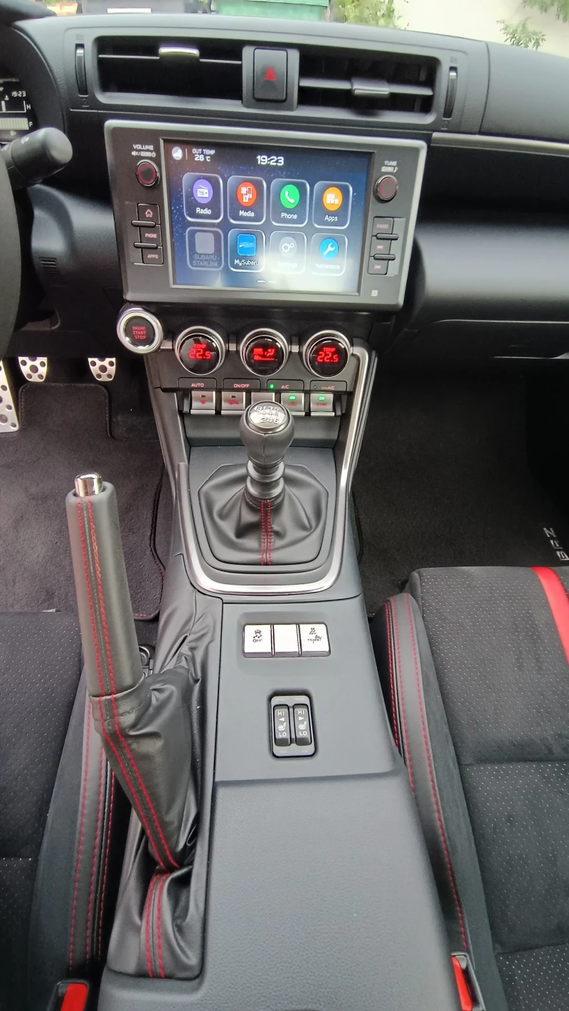 Subaru BRZ  Limited - 08.2023 - 2.4i - 234k.c., снимка 10 - Автомобили и джипове - 53082166