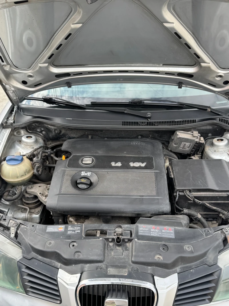 Seat Ibiza 1.4i 75к.с., снимка 8 - Автомобили и джипове - 53124400