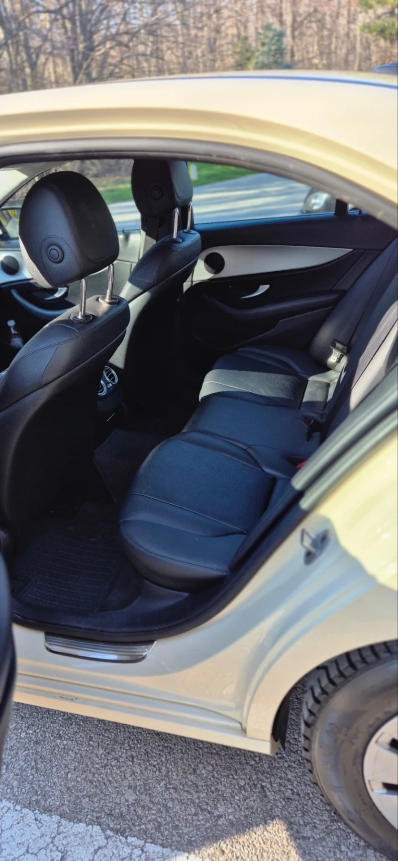 Mercedes-Benz E 200, снимка 8 - Автомобили и джипове - 53145129