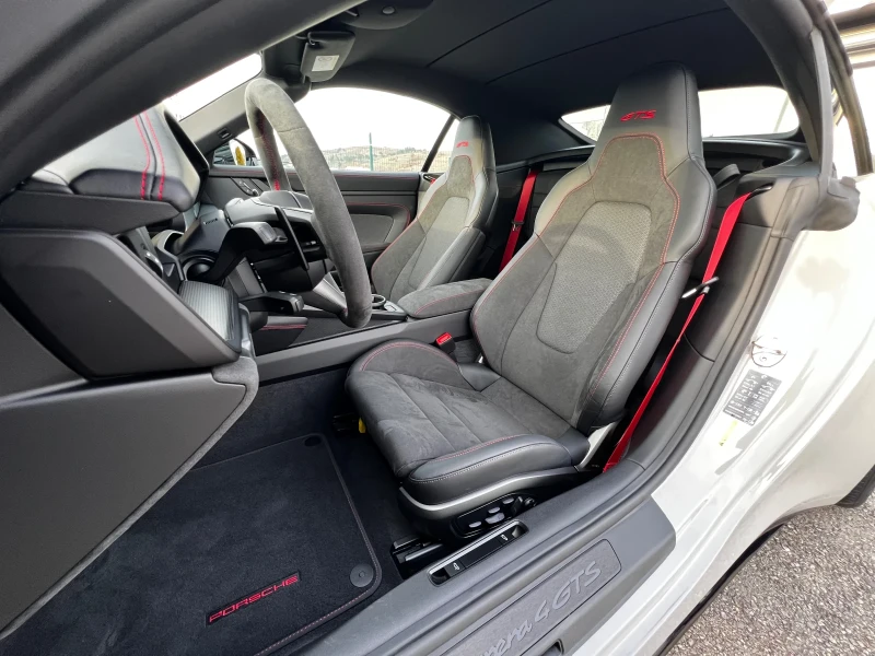 Porsche 911 992 * GTS* CABRIO* , снимка 8 - Автомобили и джипове - 53462105