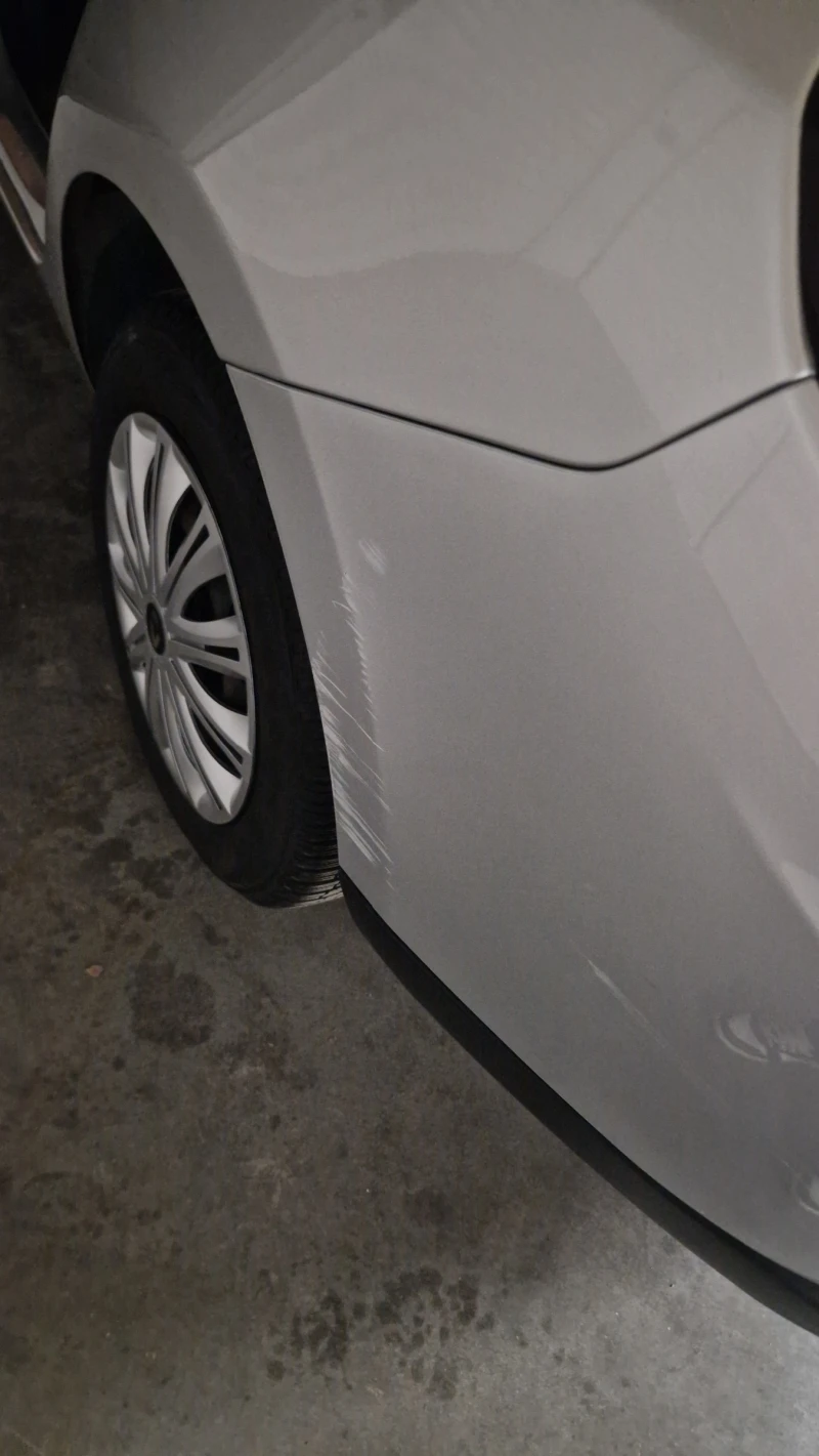 Renault Megane 3 Grandtour 1.5 dCi, снимка 13 - Автомобили и джипове - 53486156