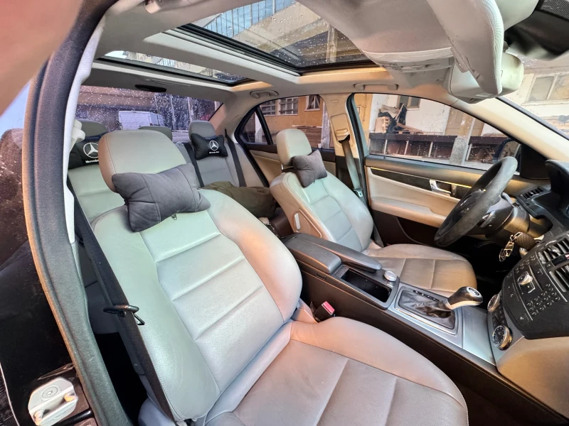 Mercedes-Benz C 320 Mercedes w204 , снимка 11 - Автомобили и джипове - 53497890
