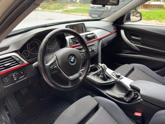 BMW 318 D Sport, снимка 5 - Автомобили и джипове - 46306136