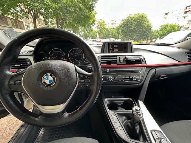 BMW 318 D Sport, снимка 6 - Автомобили и джипове - 46306136