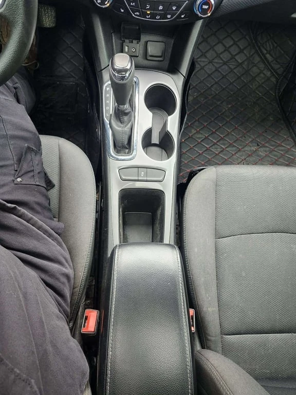 Chevrolet Cruze * LT * CARFAX * ФИКСИРАНА ЦЕНА, снимка 15 - Автомобили и джипове - 53452911