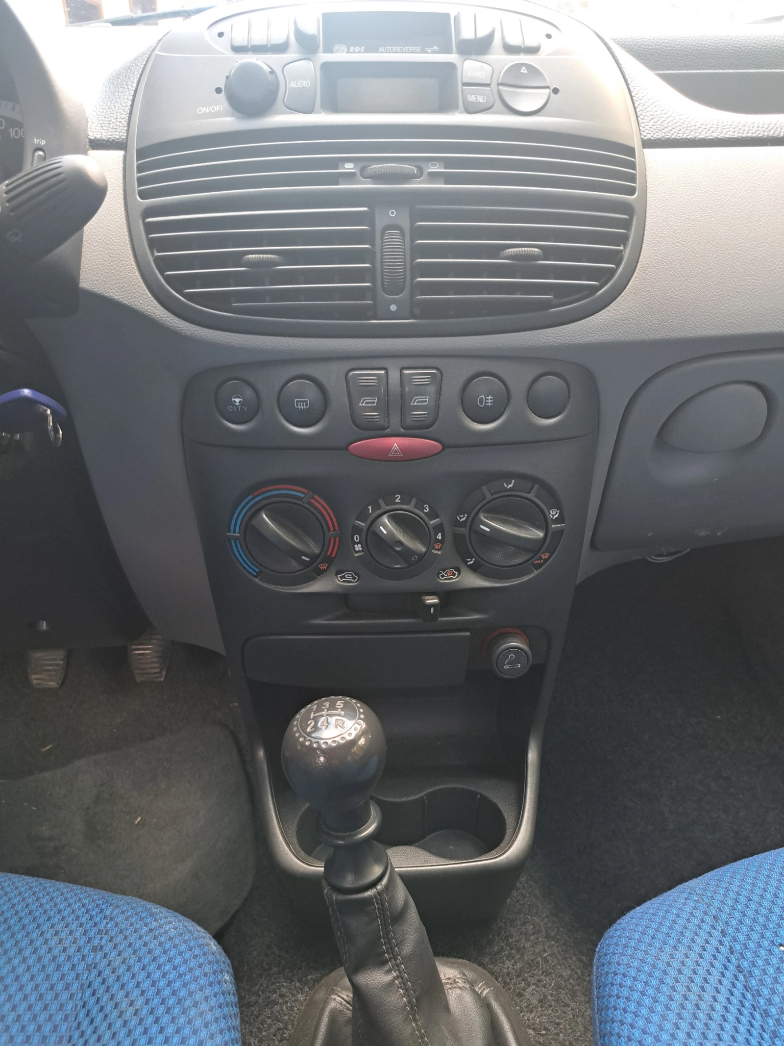 Fiat Punto 1.2i  - изображение 10