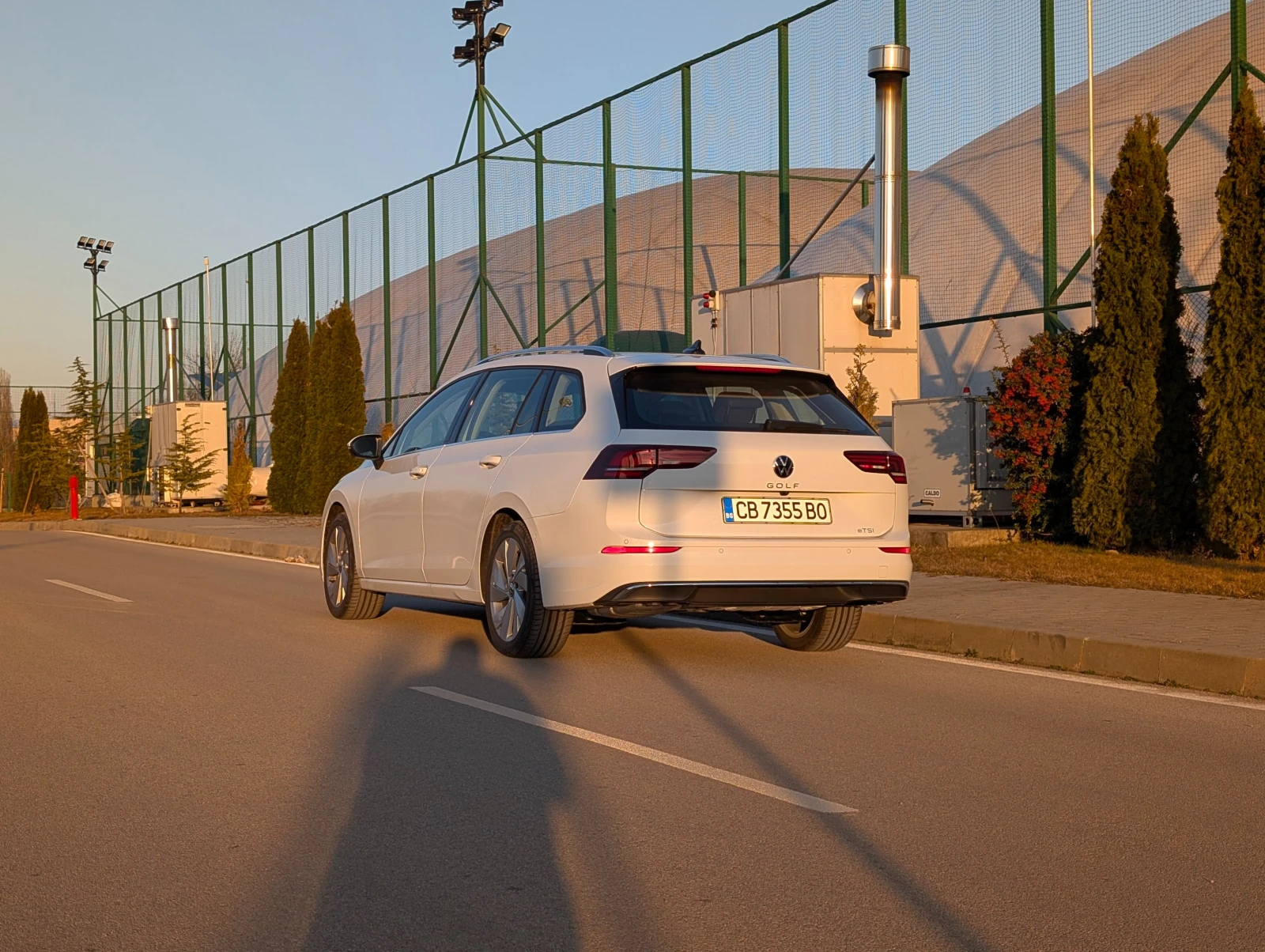 VW Golf Variant 1.5 eTSI - изображение 8