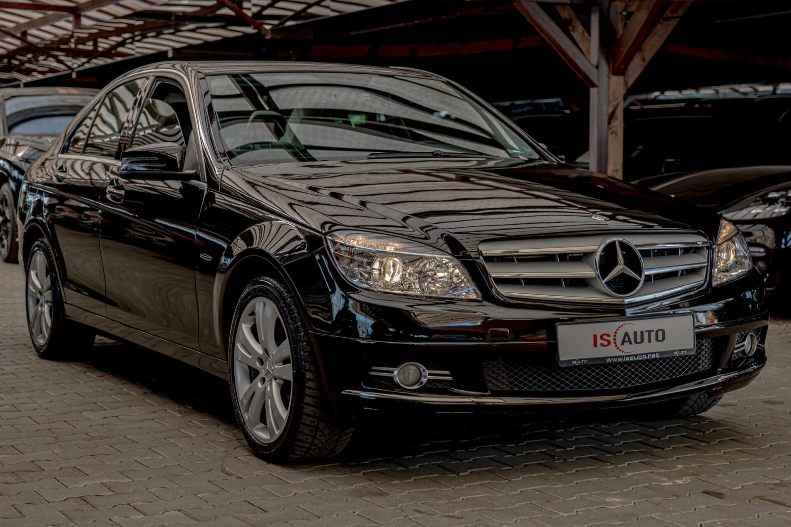 Mercedes-Benz C 200 CDI/AUTOMAT/NAVI/ - изображение 2