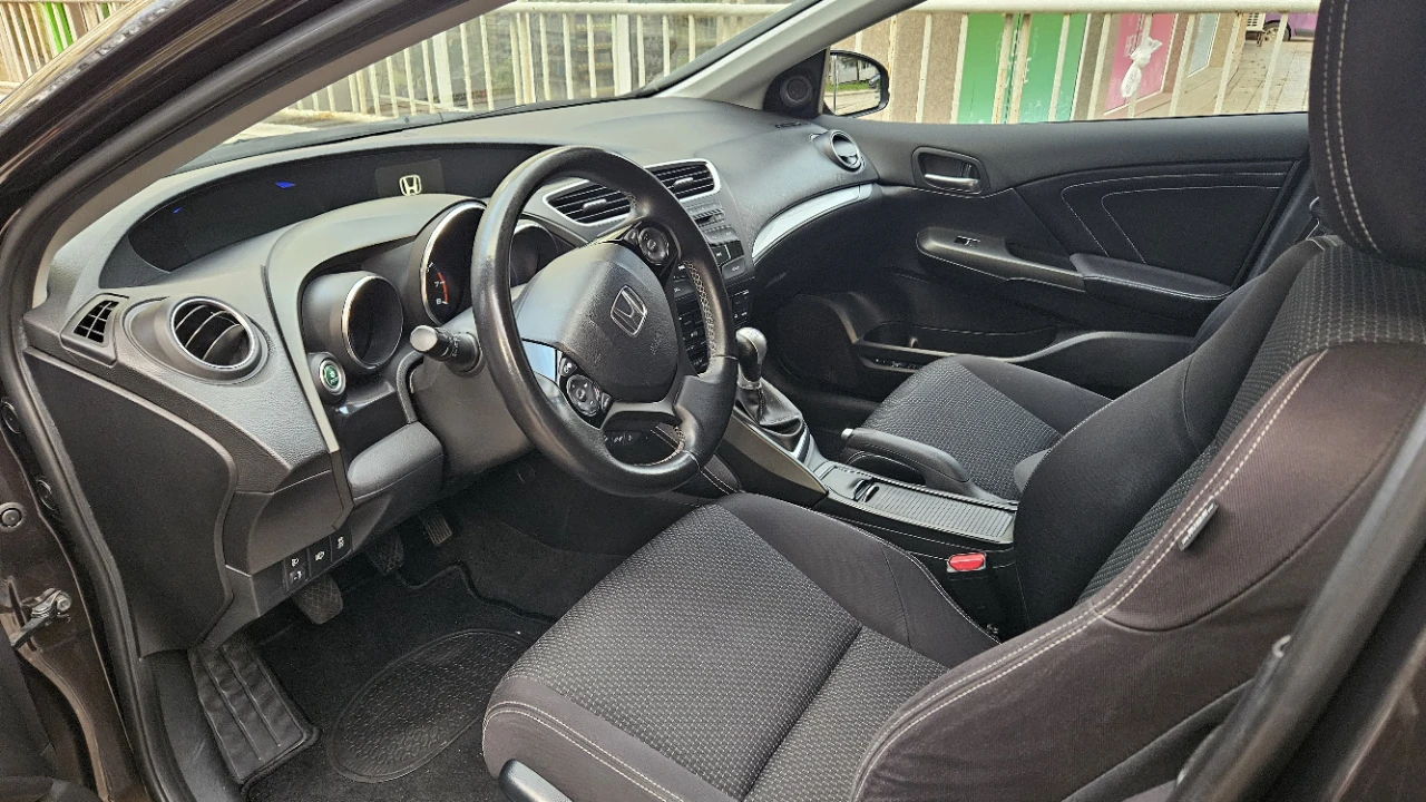 Honda Civic 1.4 i-vtec - изображение 7