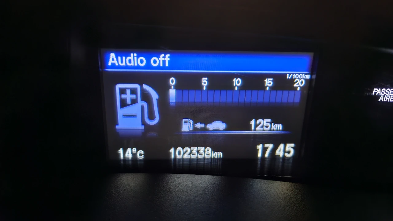 Honda Civic 1.4 i-vtec - изображение 8