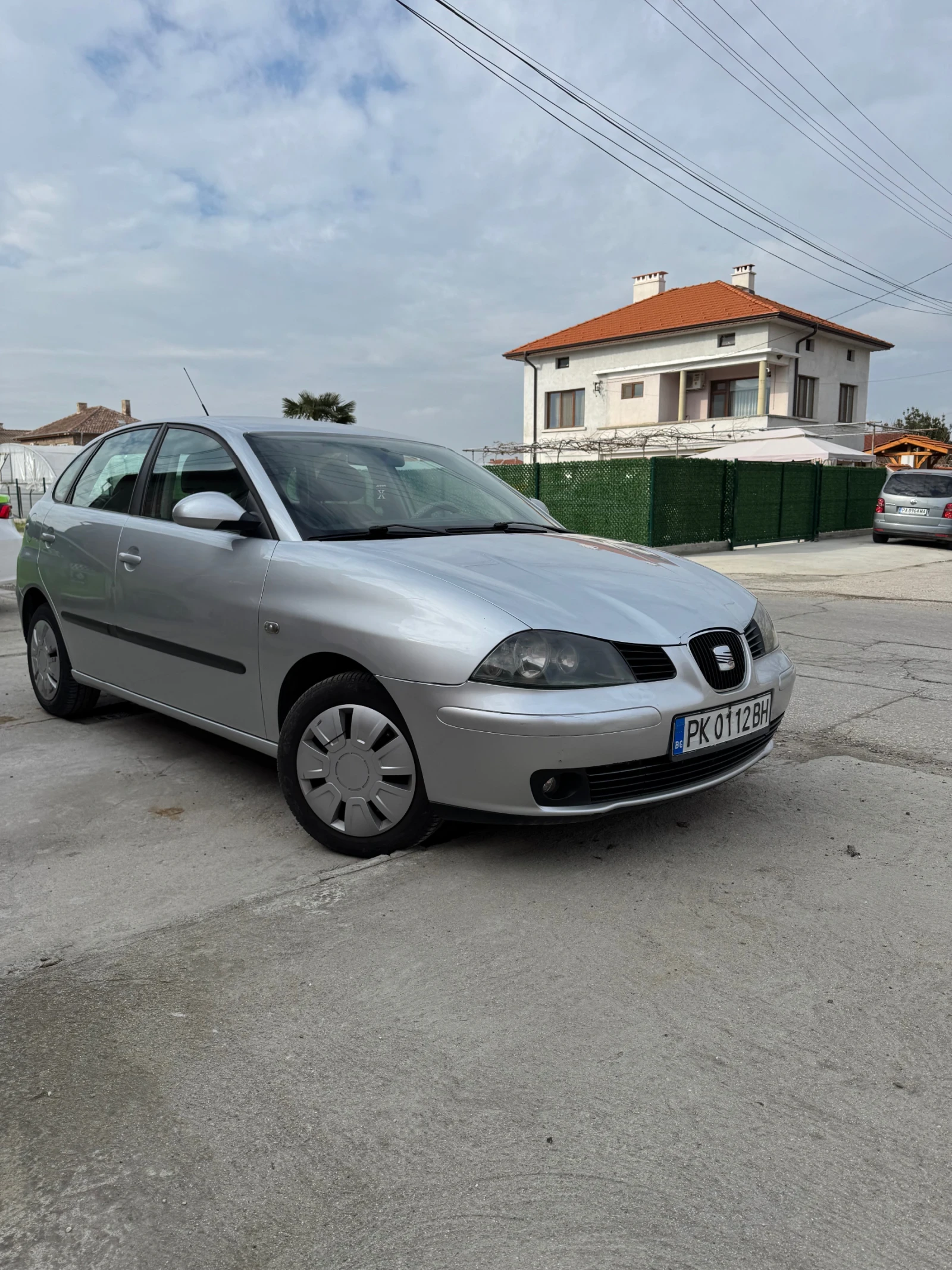 Seat Ibiza 1.4i 75к.с. - изображение 2