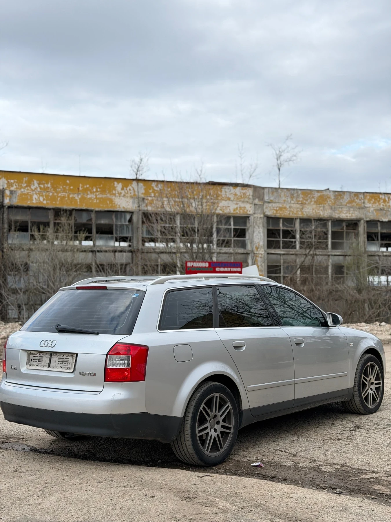 Audi A4, снимка 3 - Автомобили и джипове - 54045323