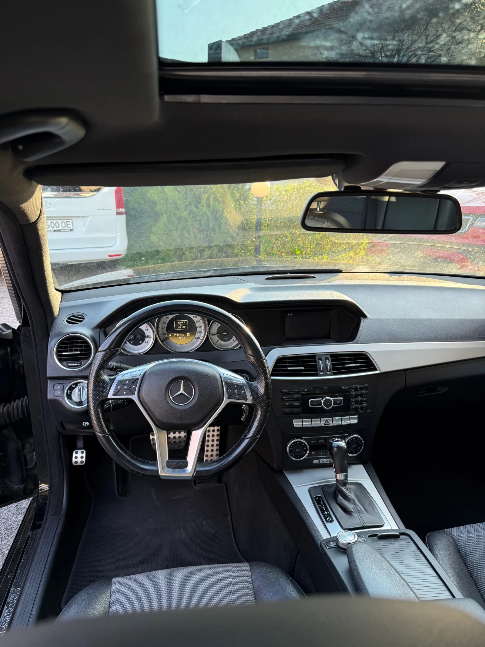 Mercedes-Benz C 250, снимка 6 - Автомобили и джипове - 54100180