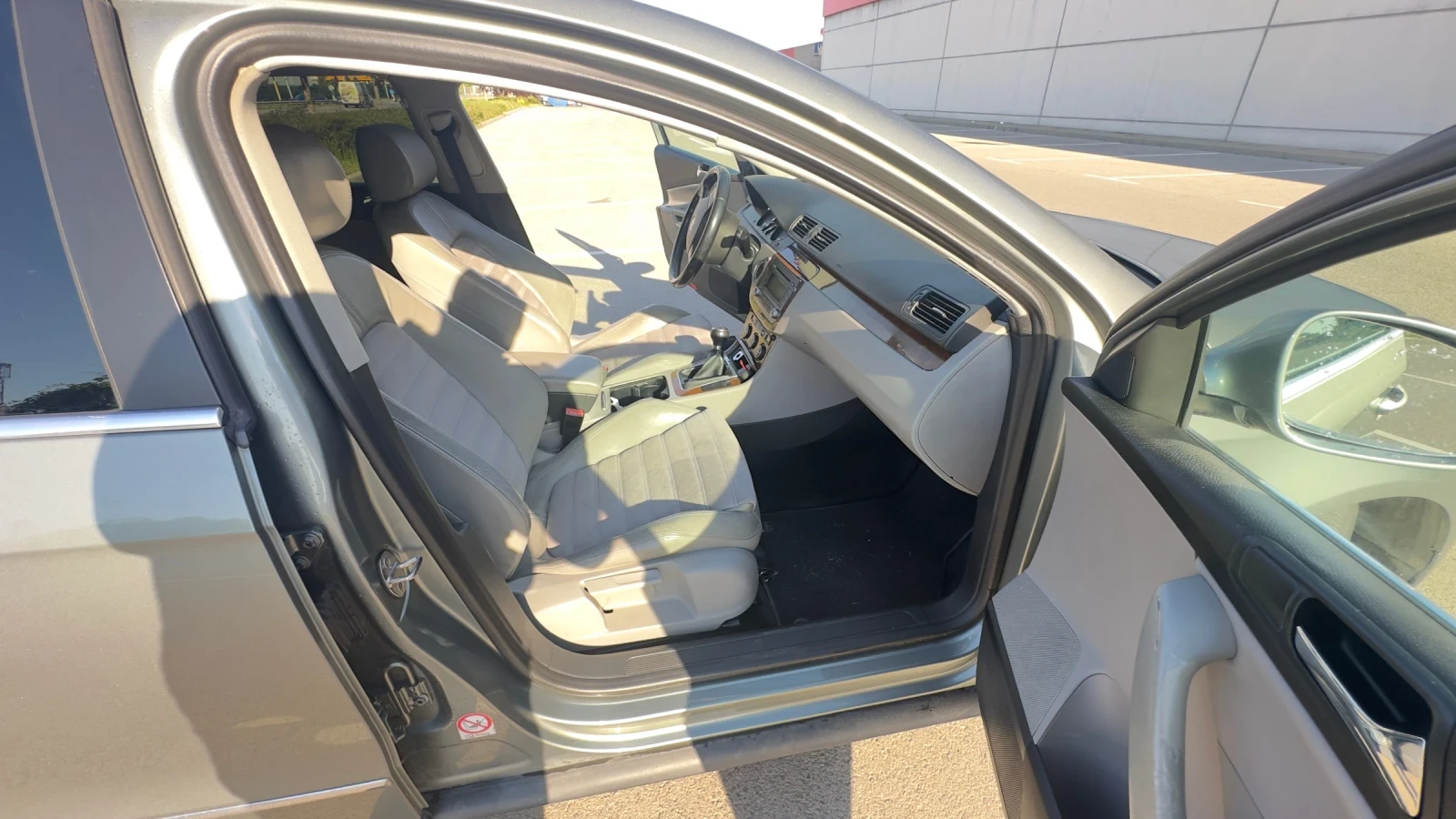VW Passat B6, снимка 12 - Автомобили и джипове - 54437584