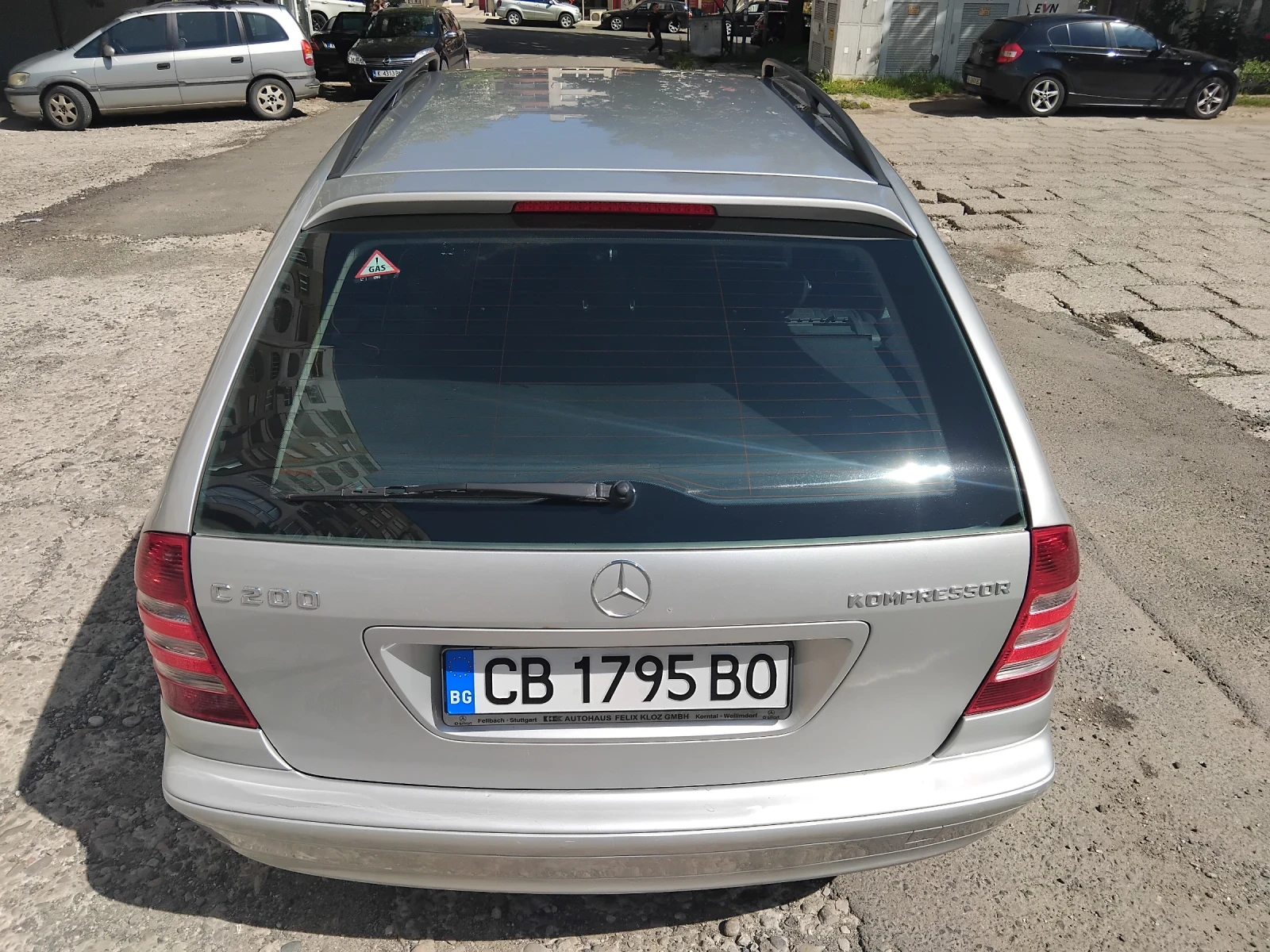 Mercedes-Benz C 200, снимка 4 - Автомобили и джипове - 54660835