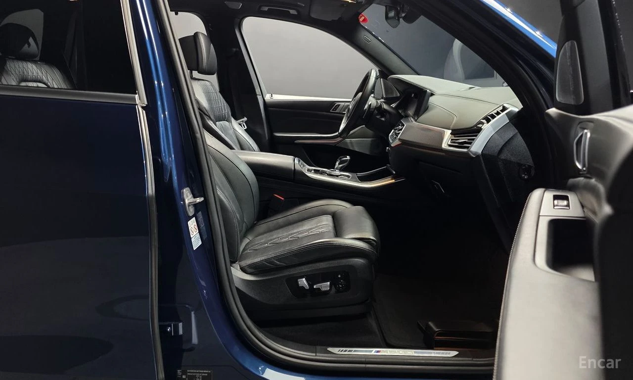 BMW X5M ОБДУХВАНЕ * ДИСТРОНИК * HEAD-UP * H/K * , снимка 12 - Автомобили и джипове - 55189100