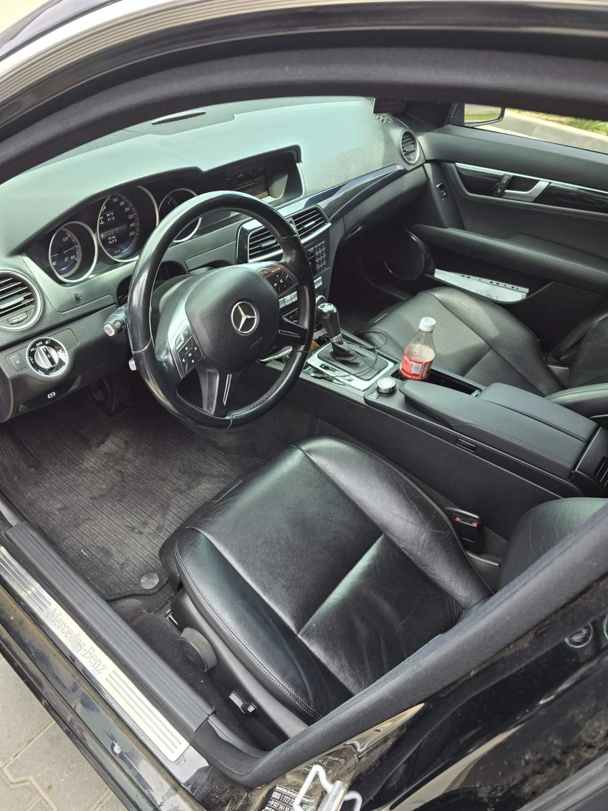 Mercedes-Benz C 200, снимка 11 - Автомобили и джипове - 55206811