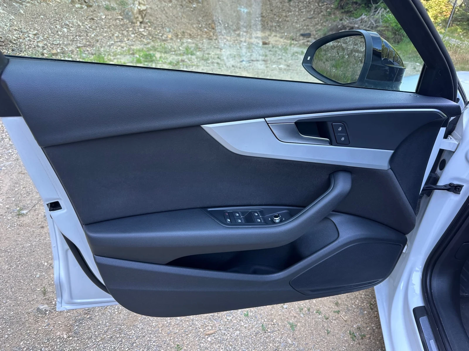 Audi A4 QUATTRO 2.0TDI 190�.� | Mobile.bg � ����������� 12