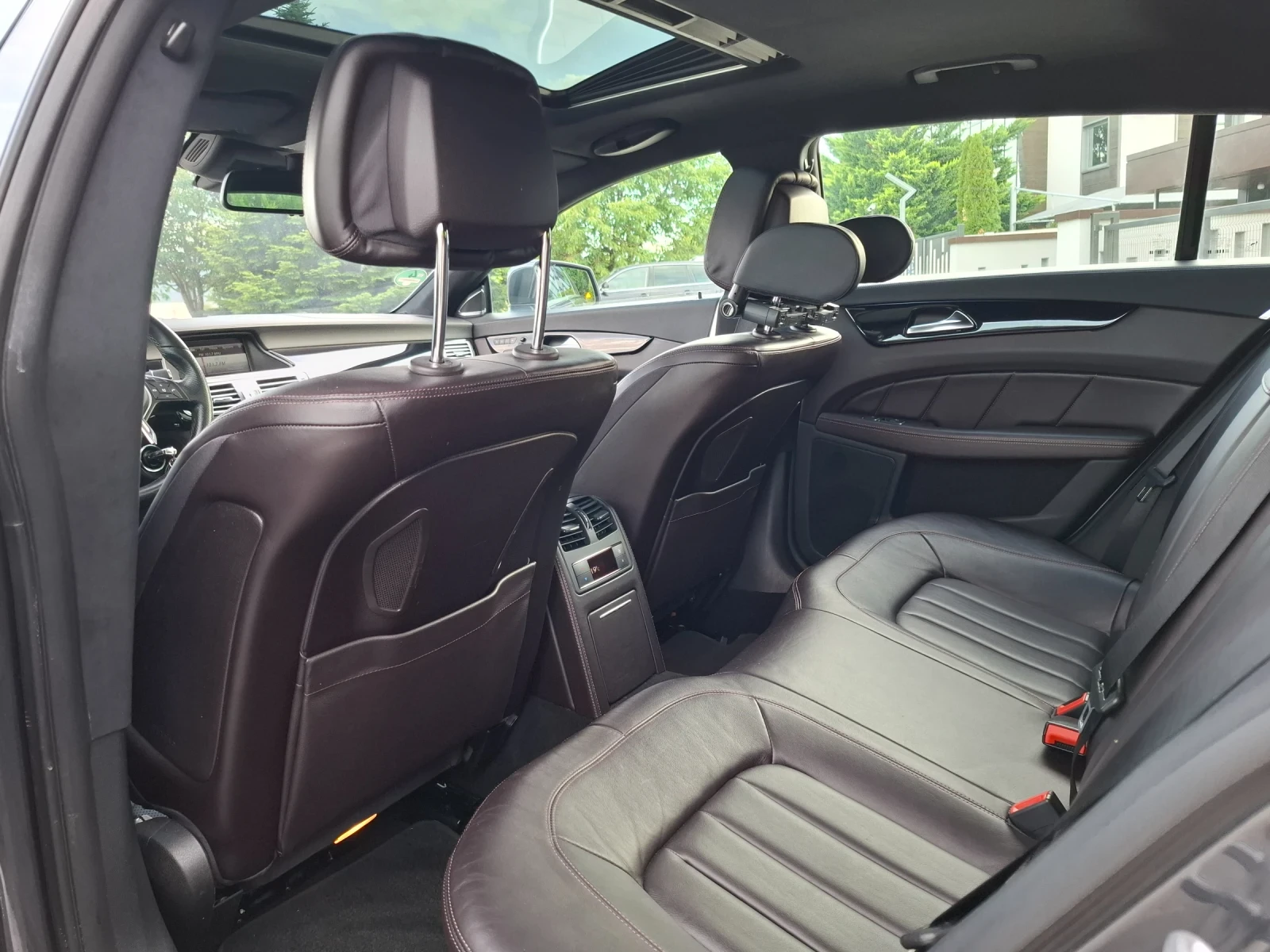Mercedes-Benz CLS 350 3.5CDI* (265кс)* 4-MATIK* ТОП* НОВ ВНОС* , снимка 16 - Автомобили и джипове - 55837806