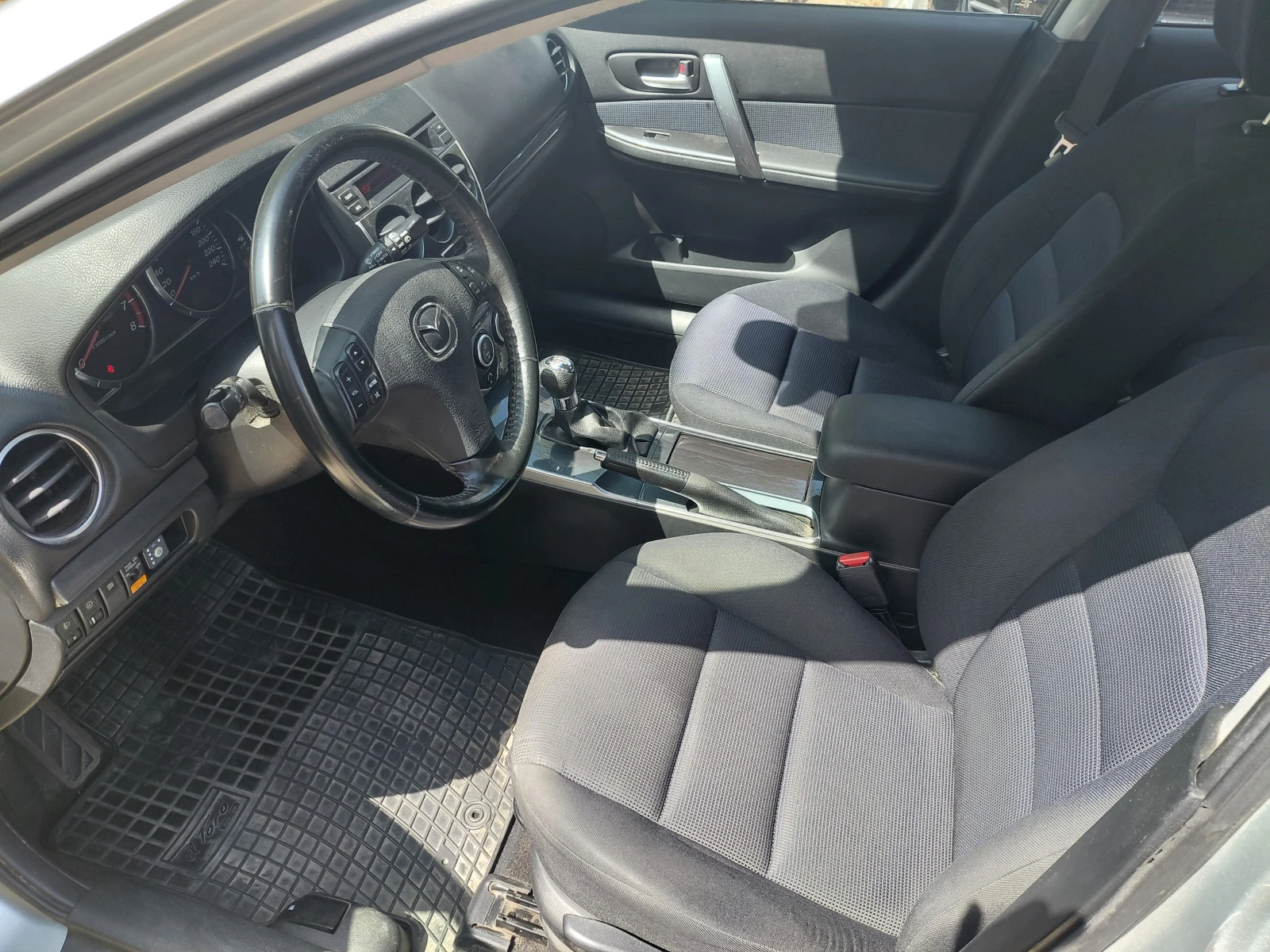 Mazda 6 2.0 16V + газ, снимка 10 - Автомобили и джипове - 55867674
