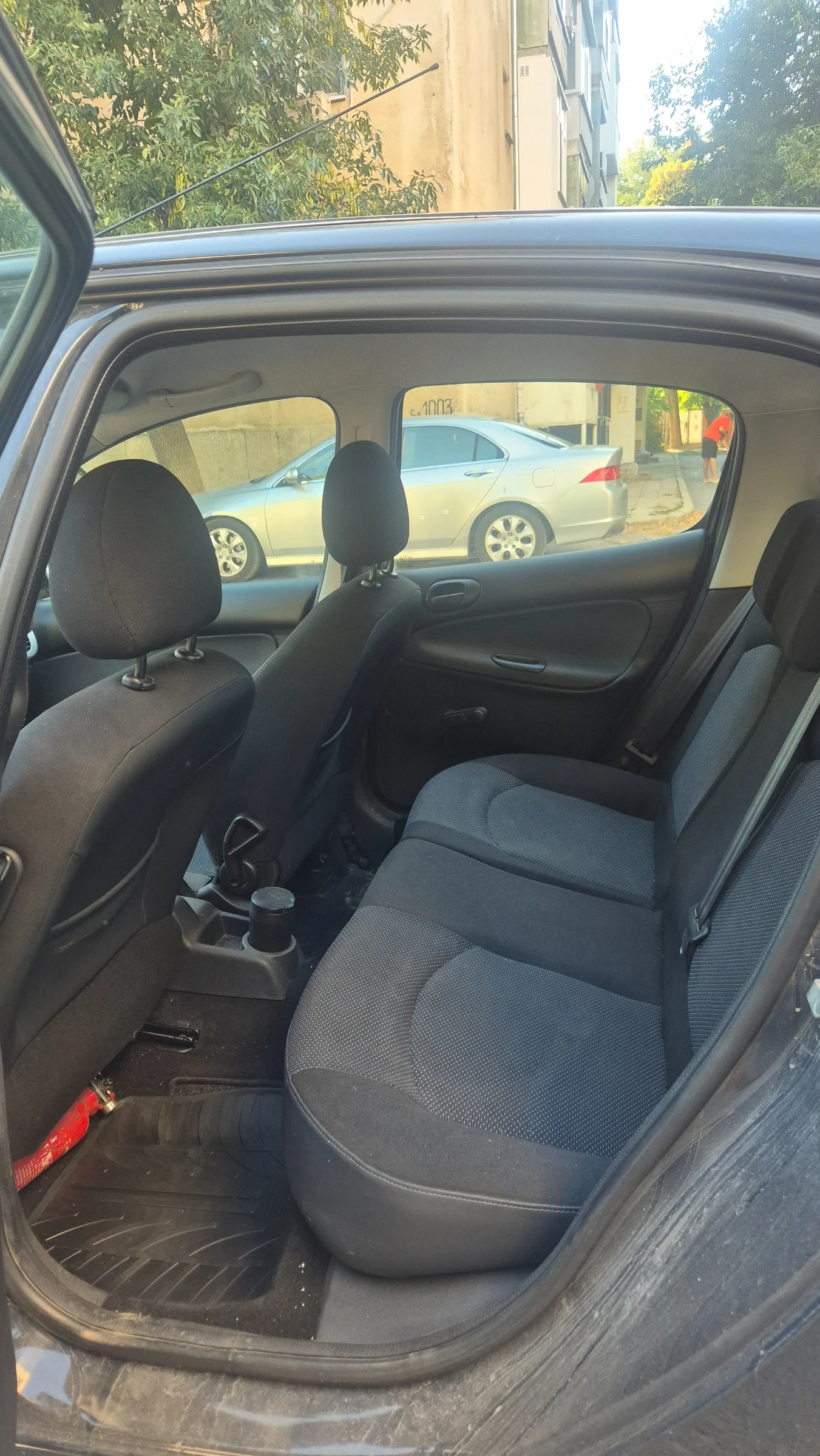 Peugeot 206, снимка 7 - Автомобили и джипове - 55995637