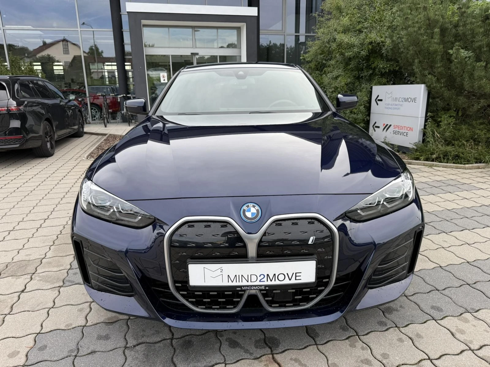 BMW i4 35e M Sport, Keyless, Head up, Harman/Kardon, снимка 2 - Автомобили и джипове - 56103121