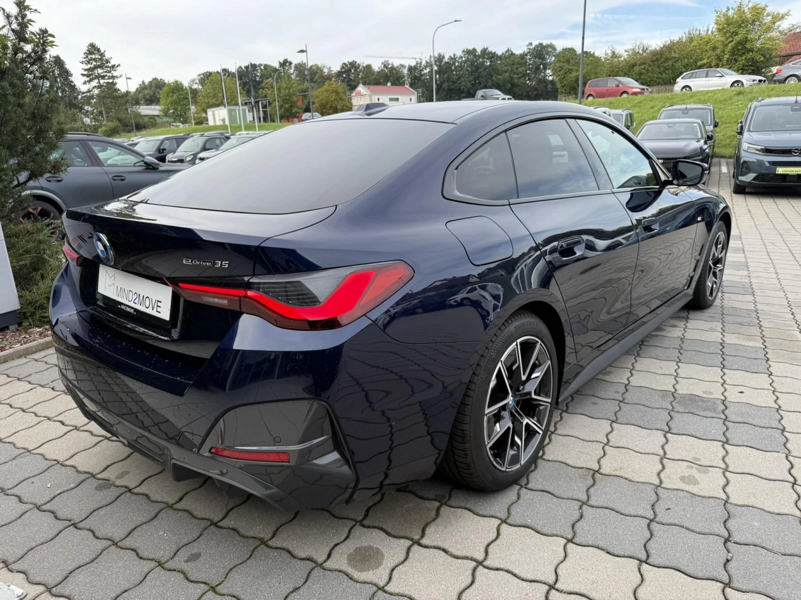 BMW i4 35e M Sport, Keyless, Head up, Harman/Kardon, снимка 4 - Автомобили и джипове - 56103121