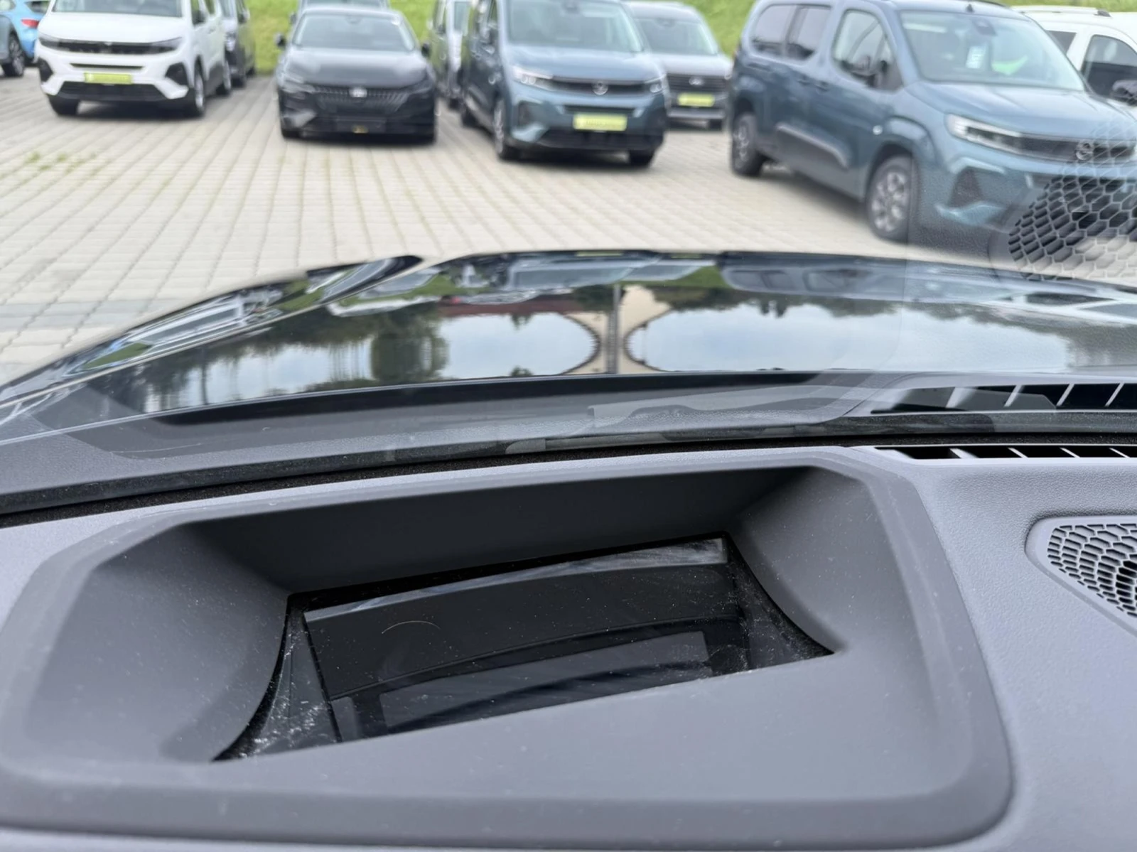 BMW i4 35e M Sport, Keyless, Head up, Harman/Kardon, снимка 16 - Автомобили и джипове - 56103121
