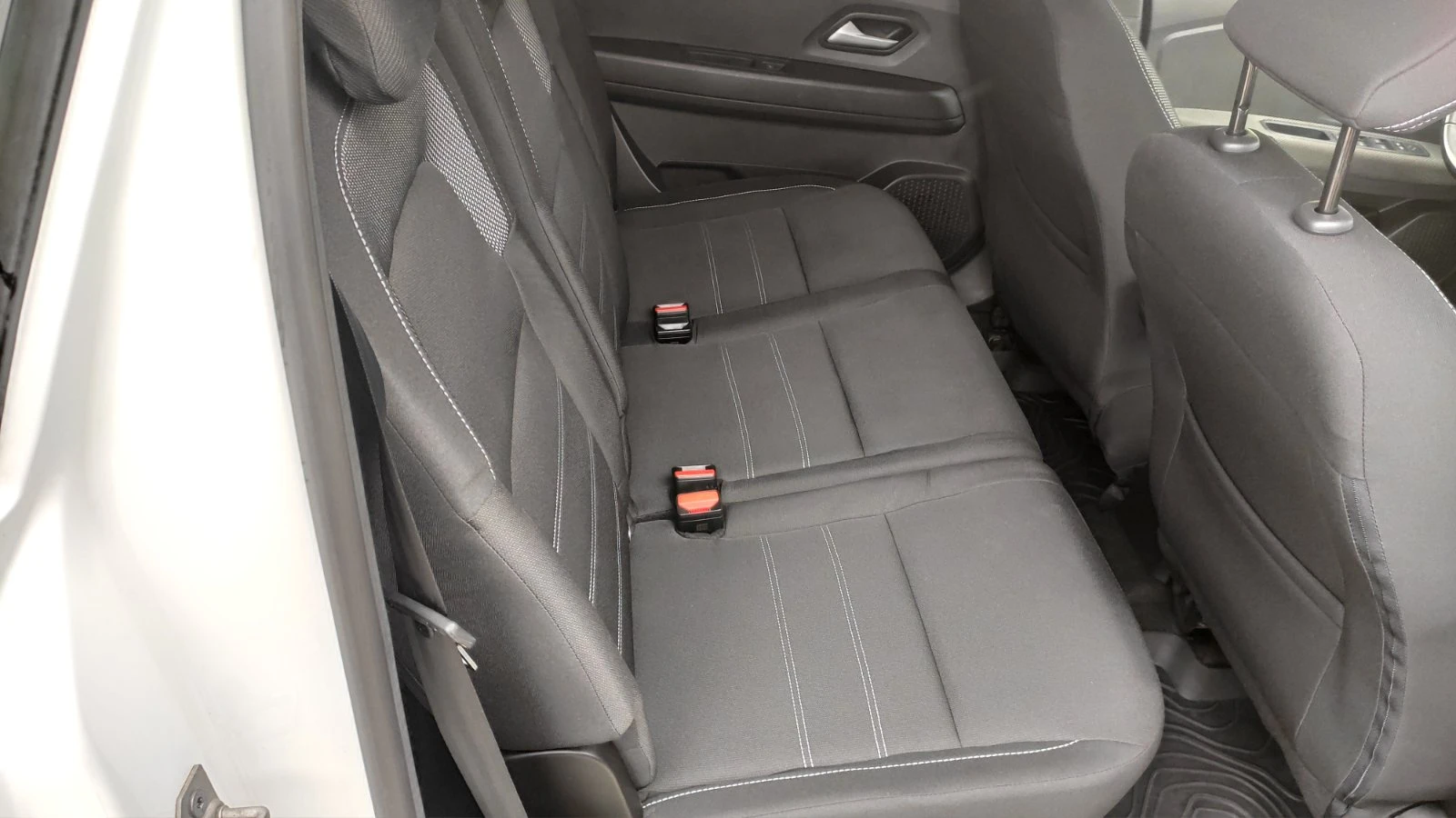 Dacia Jogger 1.0 i ГАЗ+ БЕНЗИН, снимка 8 - Автомобили и джипове - 56192262