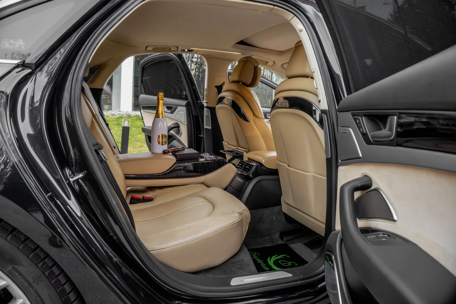 Audi A8 4.2TDI* W12-PACK* QUATTRO* MASSAGE* BUSINESS CLASS, снимка 11 - Автомобили и джипове - 56649748