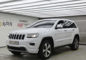 Jeep Grand cherokee OVERLAND* КОЖА* ПОДГРЕВ* ОБДУХВАНЕ* КАМЕРА* НАВИ* , снимка 1