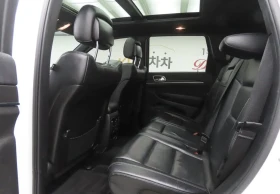 Jeep Grand cherokee OVERLAND* КОЖА* ПОДГРЕВ* ОБДУХВАНЕ* КАМЕРА* НАВИ* , снимка 6