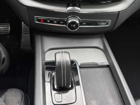 Volvo XC60 R Design  CARFAX - 29200 € / 57110.24 лв. - 23878964 12