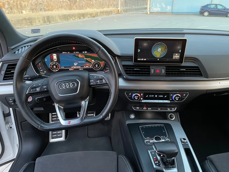 Audi Q5, снимка 9 - Автомобили и джипове - 47347549