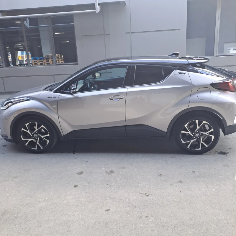 Toyota C-HR 1.8I hybrid, снимка 5 - Автомобили и джипове - 47351980